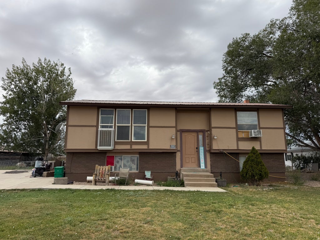Photo of 4088 S 1500 E, Vernal, UT 84078 (MLS # 2182877)