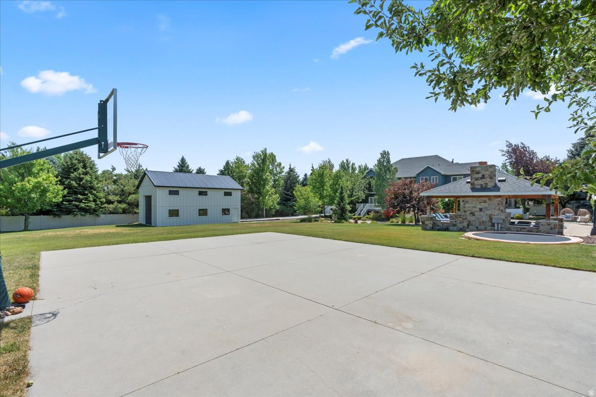 WESTFIELD OAKS PH IV - Residential