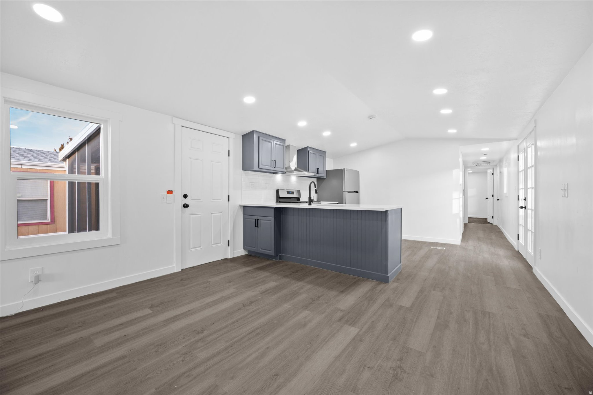 MIDLAND COMMUNITY - Residential