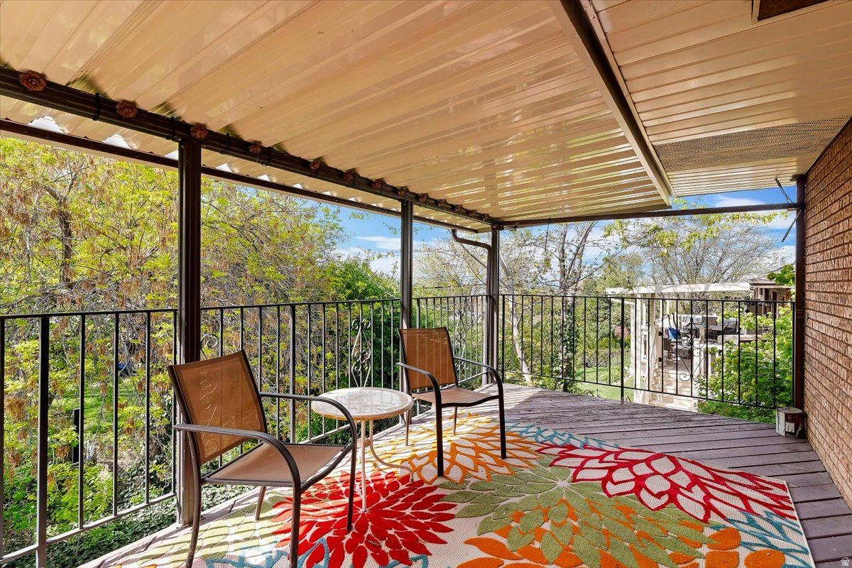 CHERRY HILL - Residential