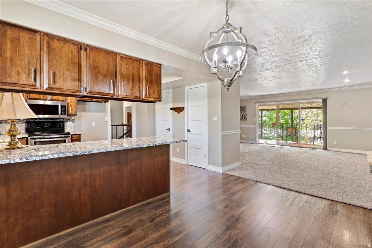 CHERRY HILL - Residential