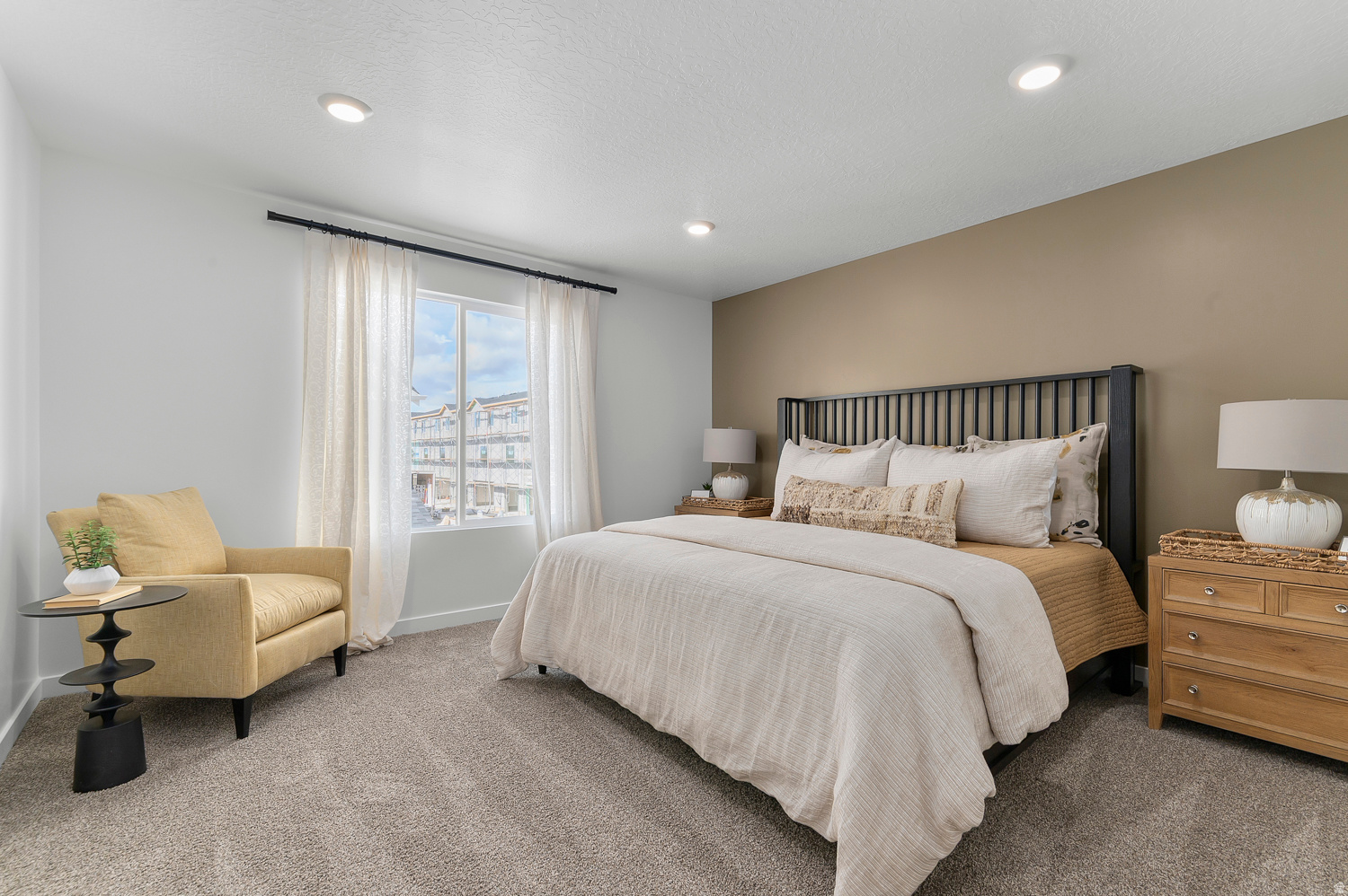 DIXON CREEK - Residential