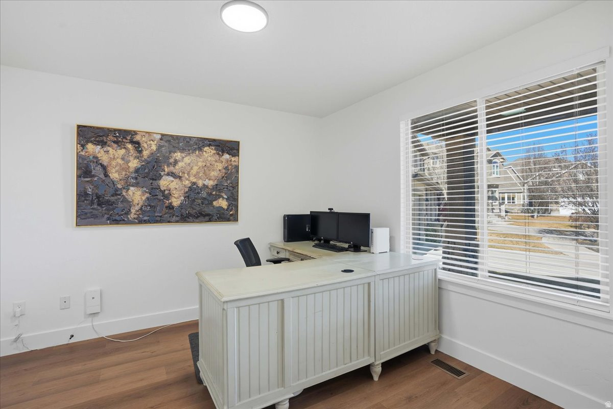 JORDAN HEIGHTS - Residential