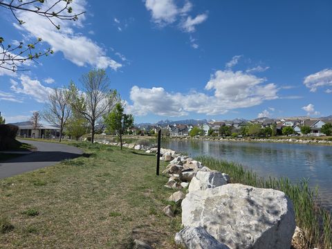 Tiny photo for 4658 W BOATHOUSE CIR S, South Jordan, UT 84009 (MLS # 2149429)