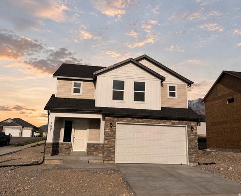 Photo of 223 N SLANT RD #STANTO, Spanish Fork, UT 84660 (MLS # 2151667)