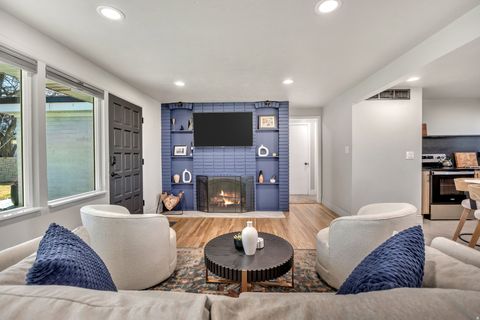 Tiny photo for 8546 S 1330 E, Sandy, UT 84093 (MLS # 2143306)