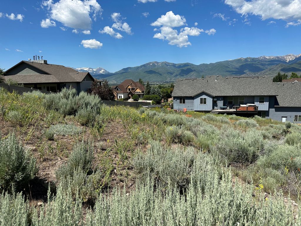 Photo of 1044 E SOLSTICE CIR N #93, Heber City, UT 84032 (MLS # 2153458)