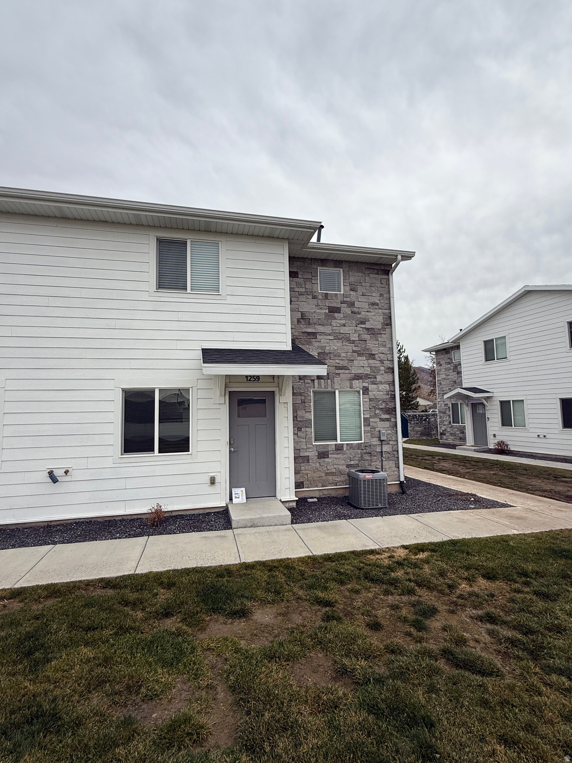 SUNRISE POINT - Residential