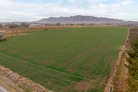 Tiny photo for 5862 S 3200 W, Spanish Fork, UT 84660 (MLS # 2128015)