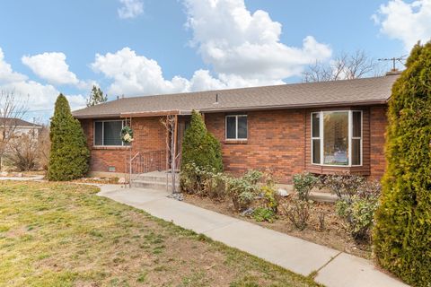 Tiny photo for 5862 S 3200 W, Spanish Fork, UT 84660 (MLS # 2128015)