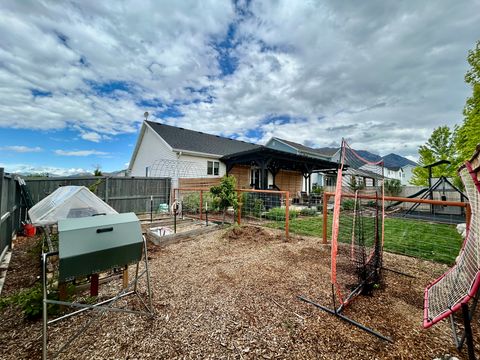Tiny photo for 855 N 150 W, Santaquin, UT 84655 (MLS # 2161877)