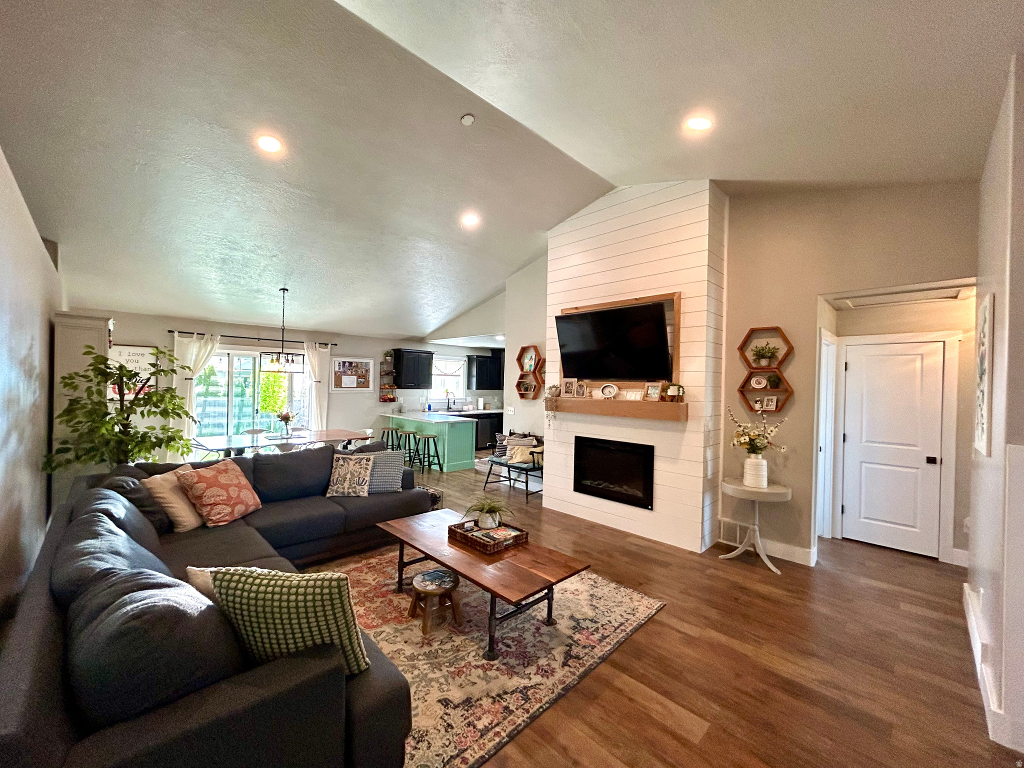 THE ORCHARDS - Residential