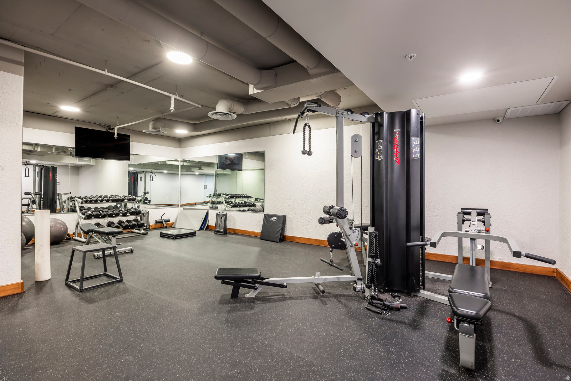 SILVERADO LODGE - Residential