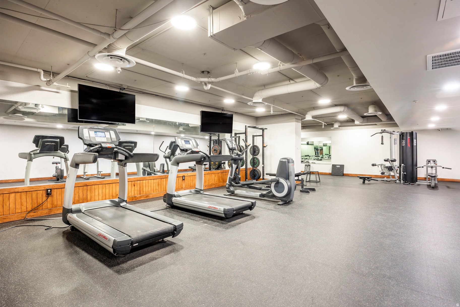 SILVERADO LODGE - Residential