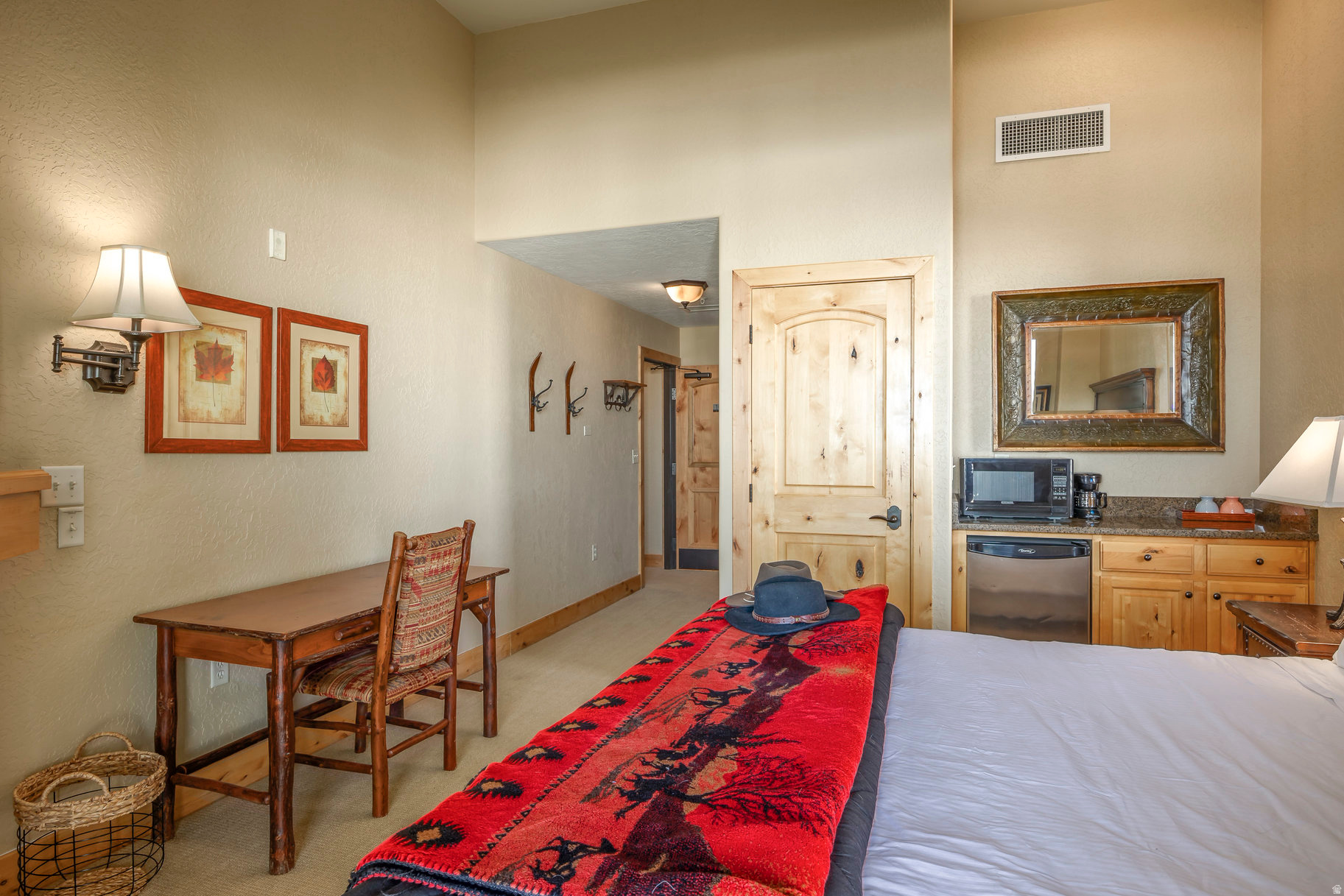 SILVERADO LODGE - Residential