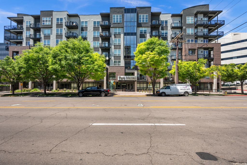 Photo of 350 S 200 E #405, Salt Lake City, UT 84111 (MLS # 2162799)