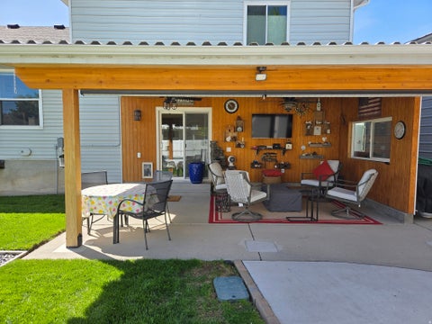 Tiny photo for 1896 W ORCHARD VIEW CIR, South Jordan, UT 84095 (MLS # 2180118)