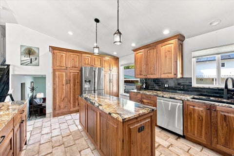 Tiny photo for 1896 W ORCHARD VIEW CIR, South Jordan, UT 84095 (MLS # 2180118)