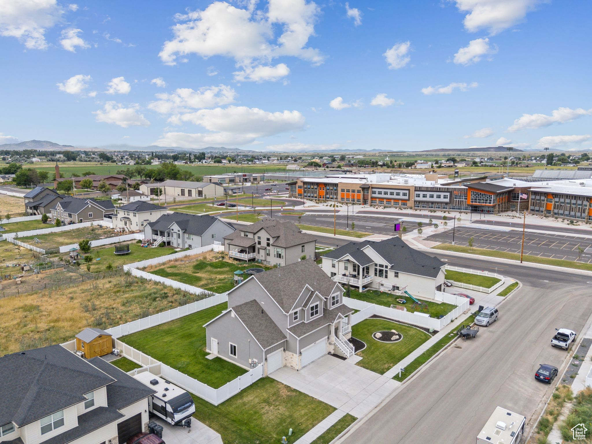 West Haven, Utah 84401, United States, 5 Bedrooms Bedrooms, ,3 BathroomsBathrooms,Residential,Active,164977