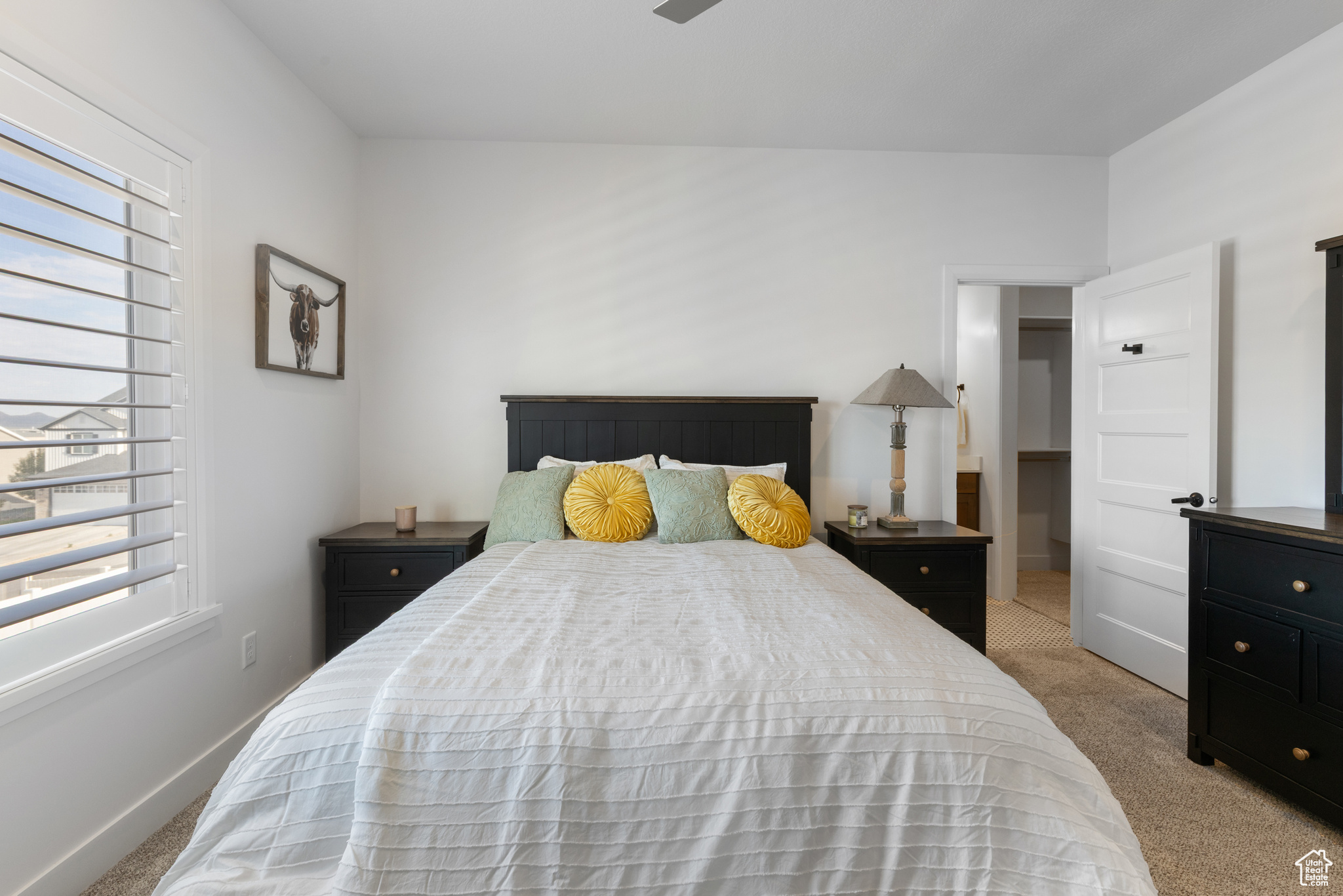 CRESCENT HILLS - Residential