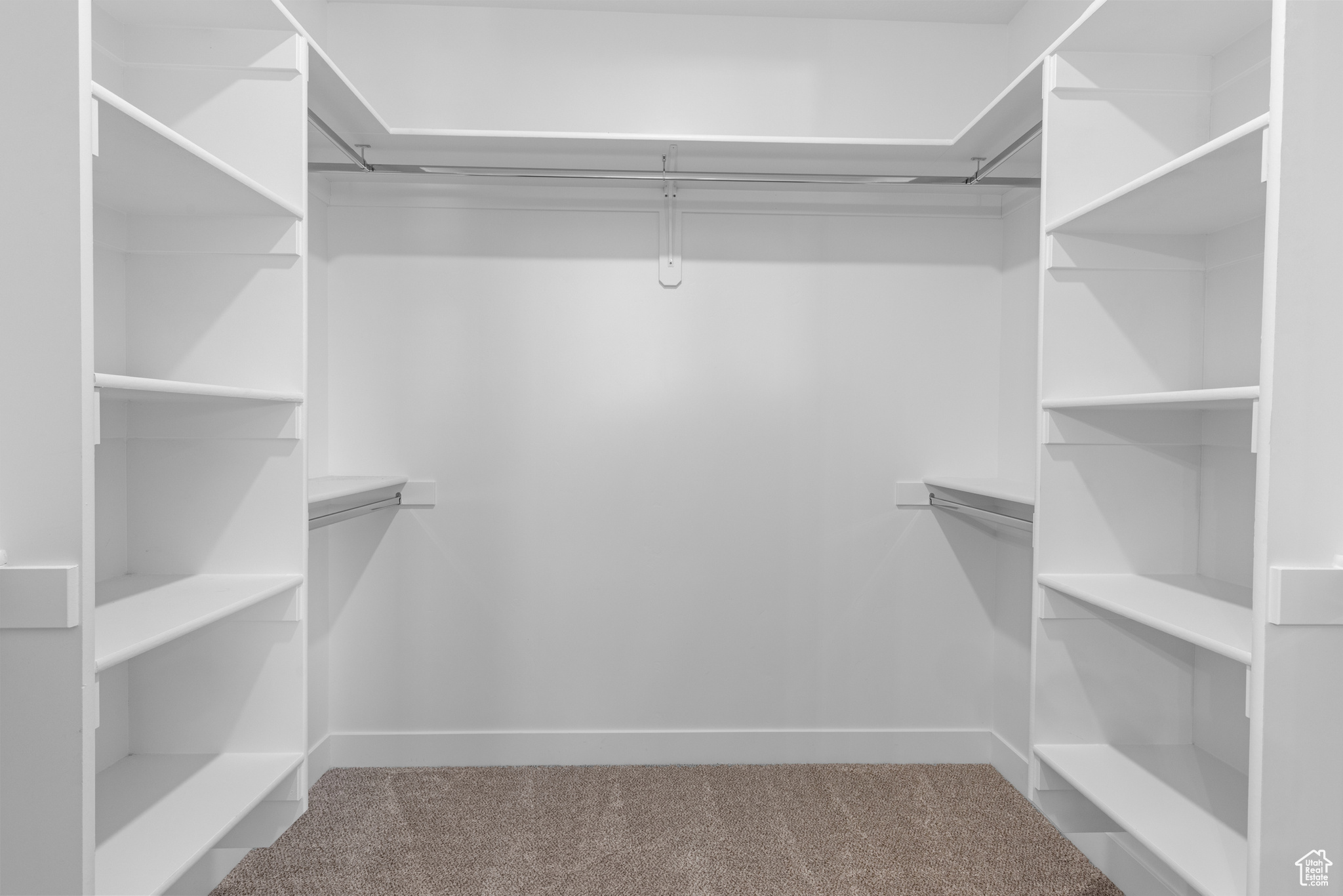 CRESCENT HILLS - Residential