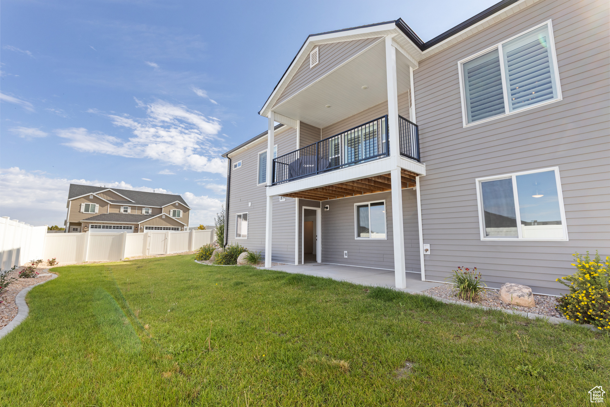 CRESCENT HILLS - Residential