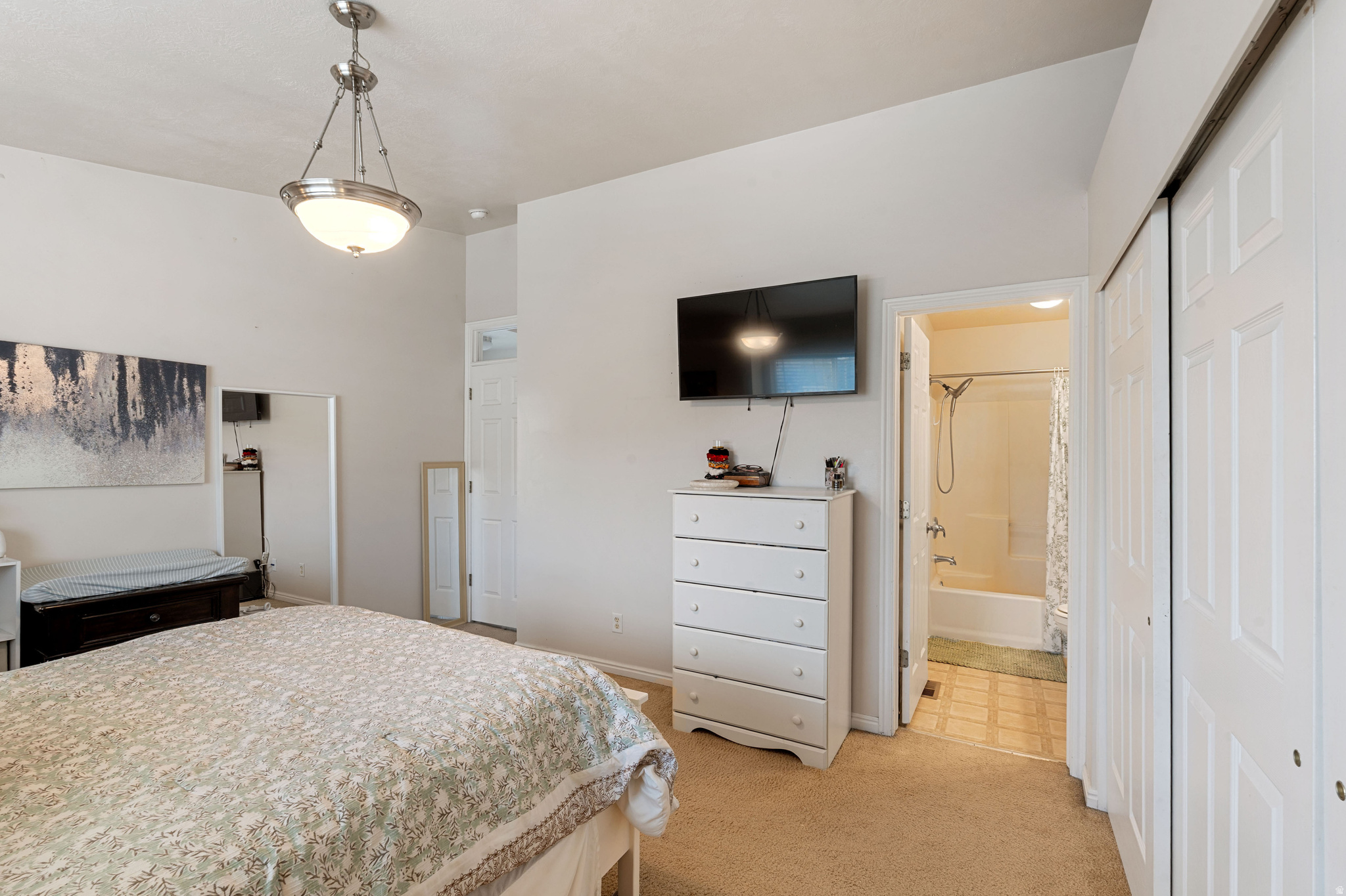 N TOWN STATION - Residential