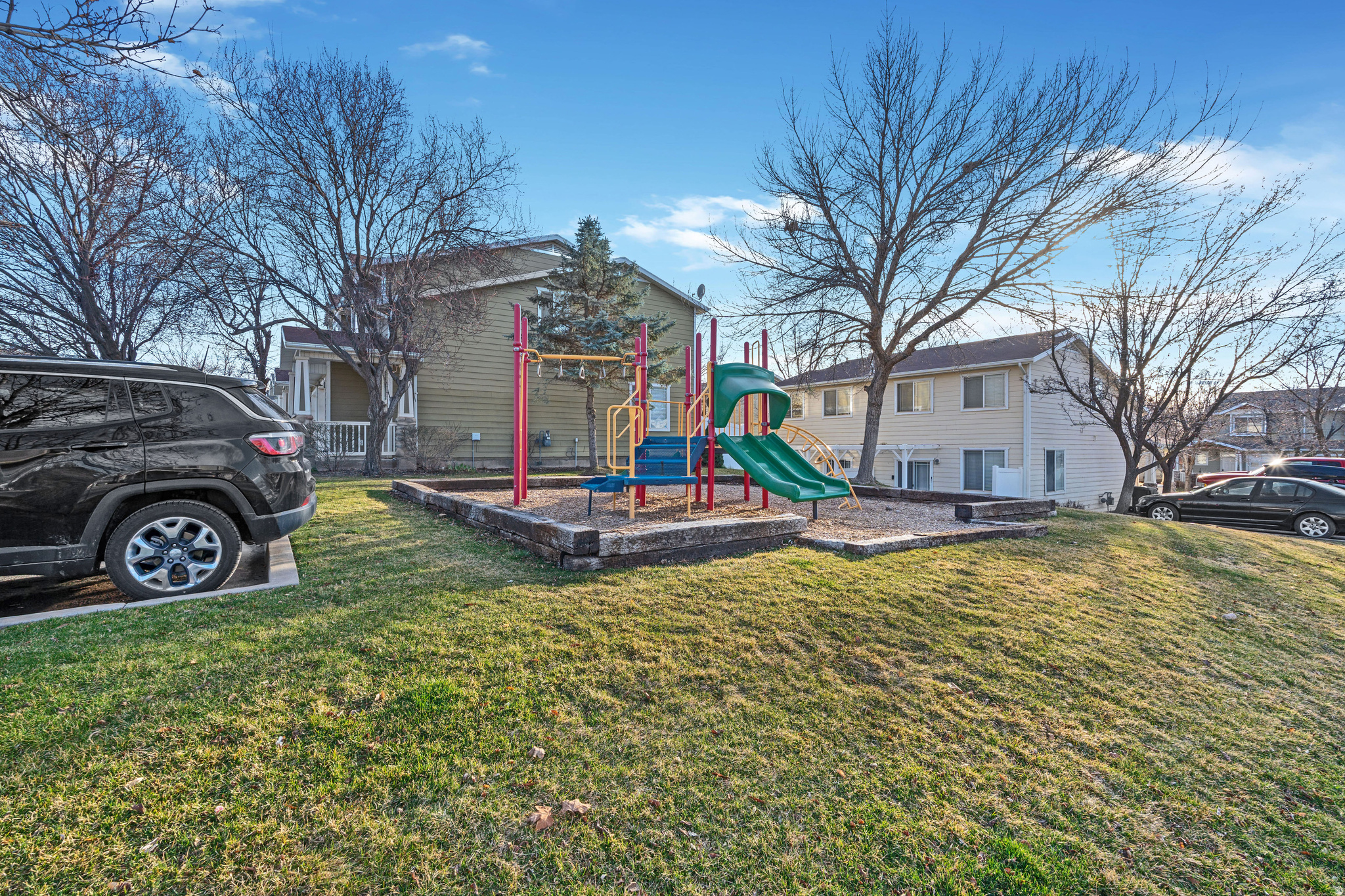 N TOWN STATION - Residential