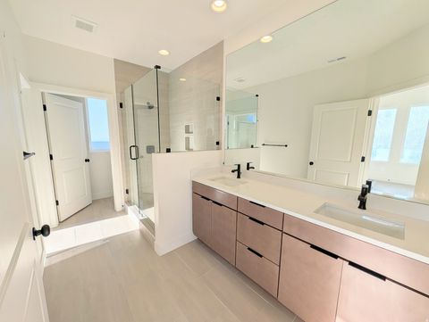 Tiny photo for 11328 S SILVER POND DR W #321, South Jordan, UT 84009 (MLS # 2136802)