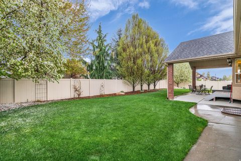 Tiny photo for 816 N 2700 W, Layton, UT 84041 (MLS # 2147868)