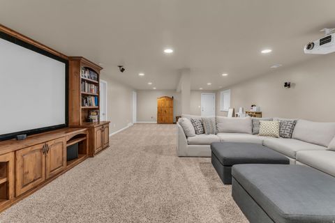 Tiny photo for 816 N 2700 W, Layton, UT 84041 (MLS # 2147868)