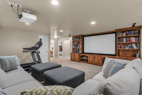 Tiny photo for 816 N 2700 W, Layton, UT 84041 (MLS # 2147868)