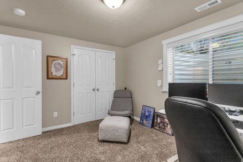 Tiny photo for 816 N 2700 W, Layton, UT 84041 (MLS # 2147868)