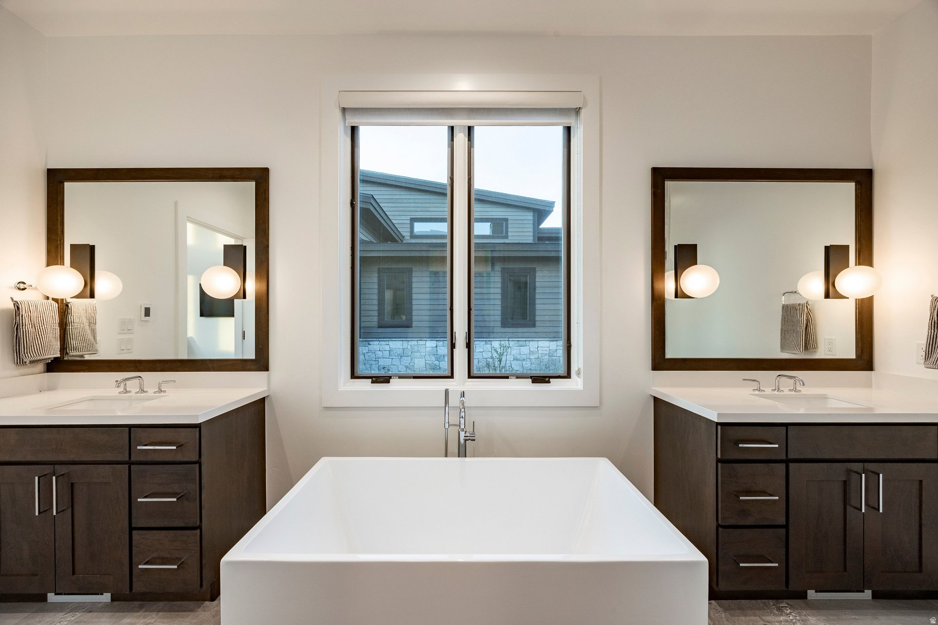 RED LEDGES - Residential