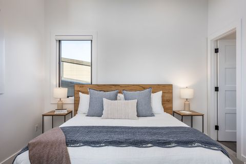 Tiny photo for 1746 E THOMPSON PEAK CIR, Heber City, UT 84032 (MLS # 2132677)