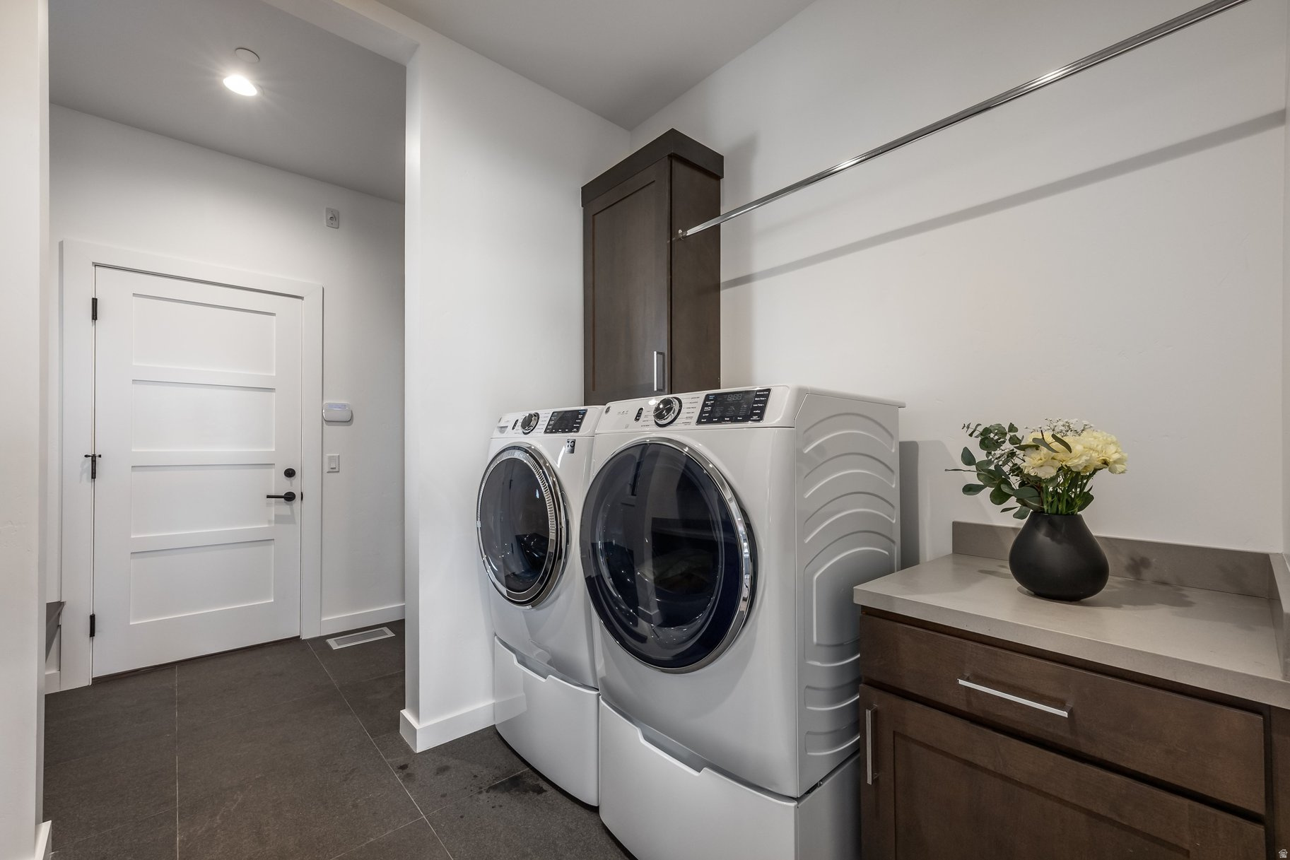 RED LEDGES - Residential