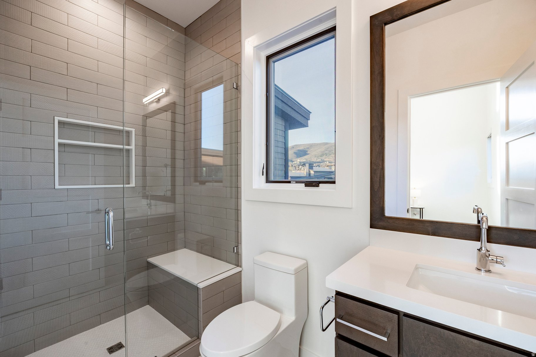 RED LEDGES - Residential