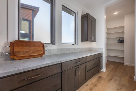 Tiny photo for 1746 E THOMPSON PEAK CIR, Heber City, UT 84032 (MLS # 2132677)