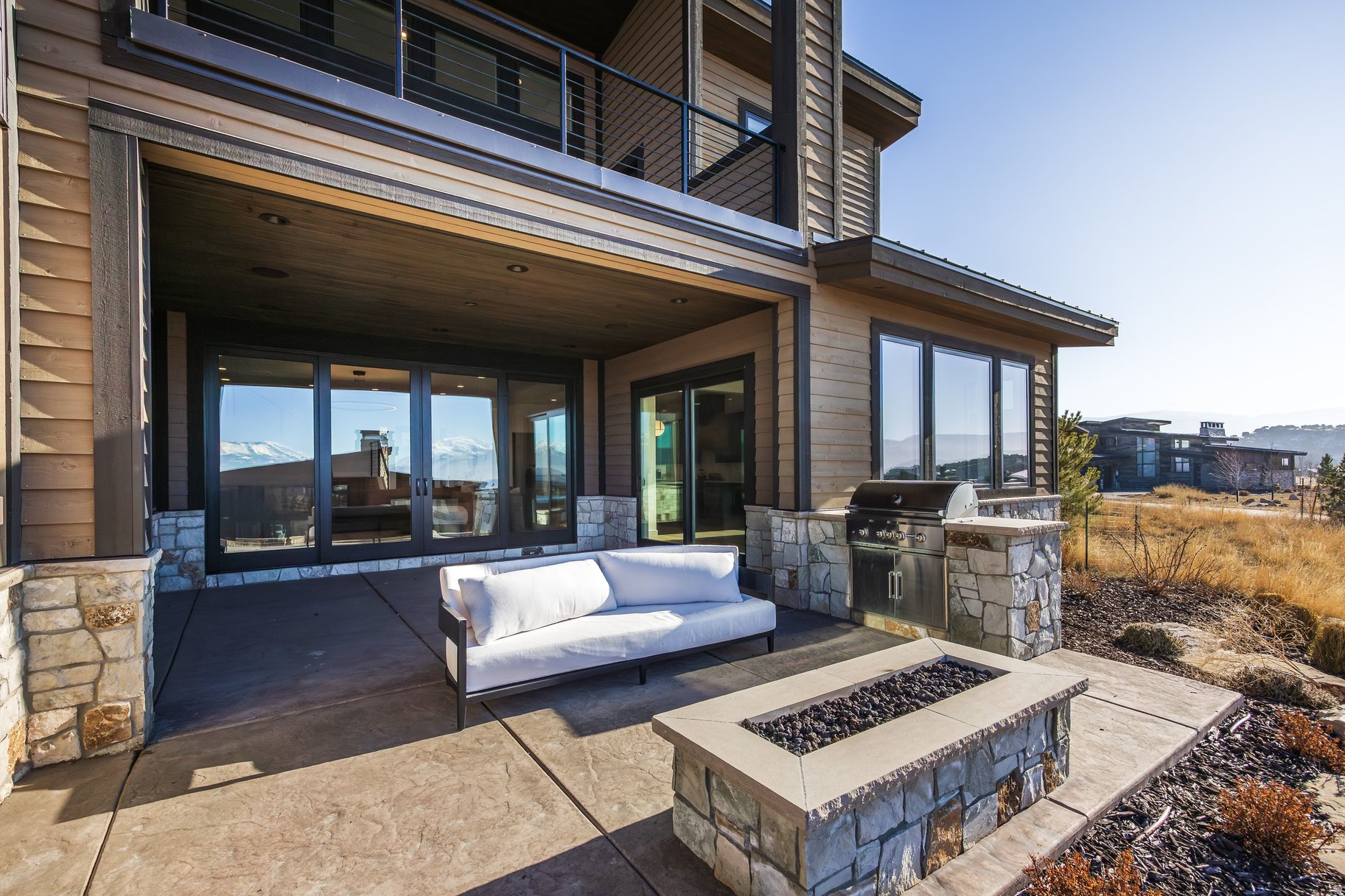 RED LEDGES - Residential