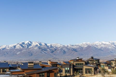 Tiny photo for 1746 E THOMPSON PEAK CIR, Heber City, UT 84032 (MLS # 2132677)