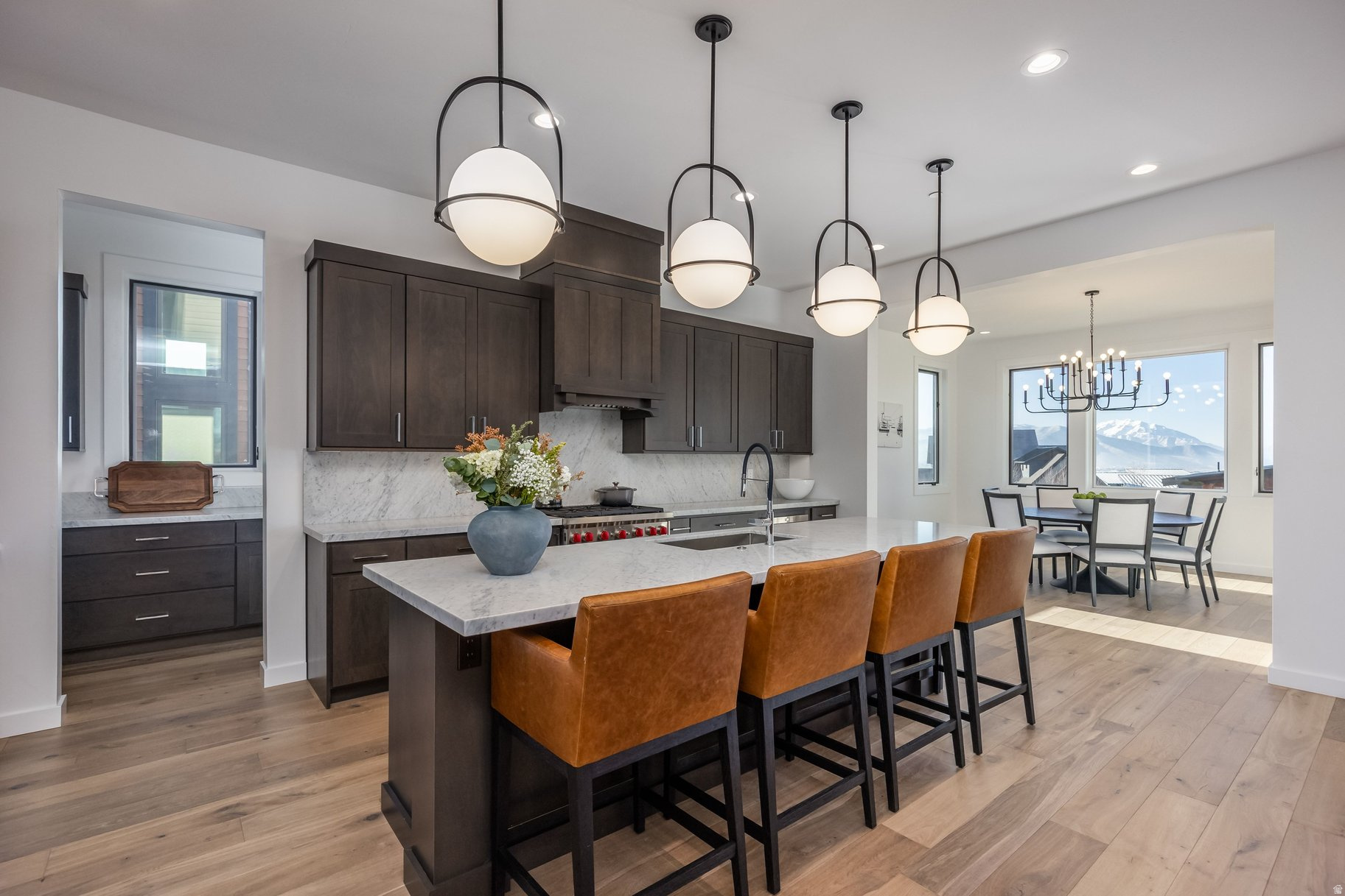 RED LEDGES - Residential