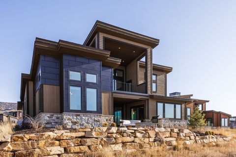 Tiny photo for 1746 E THOMPSON PEAK CIR, Heber City, UT 84032 (MLS # 2132677)