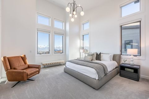 Tiny photo for 1746 E THOMPSON PEAK CIR, Heber City, UT 84032 (MLS # 2132677)