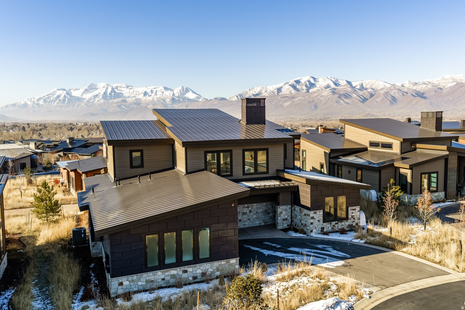 RED LEDGES - Residential