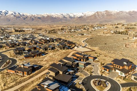 Tiny photo for 1746 E THOMPSON PEAK CIR, Heber City, UT 84032 (MLS # 2132677)