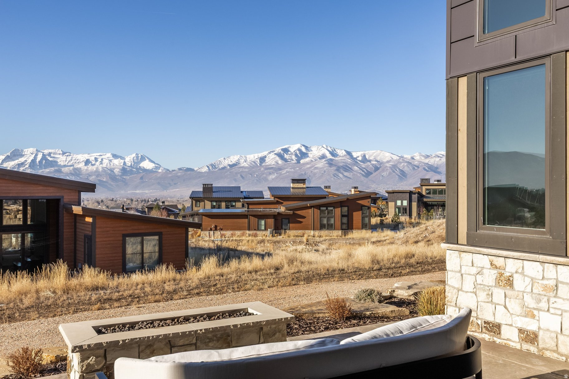 RED LEDGES - Residential