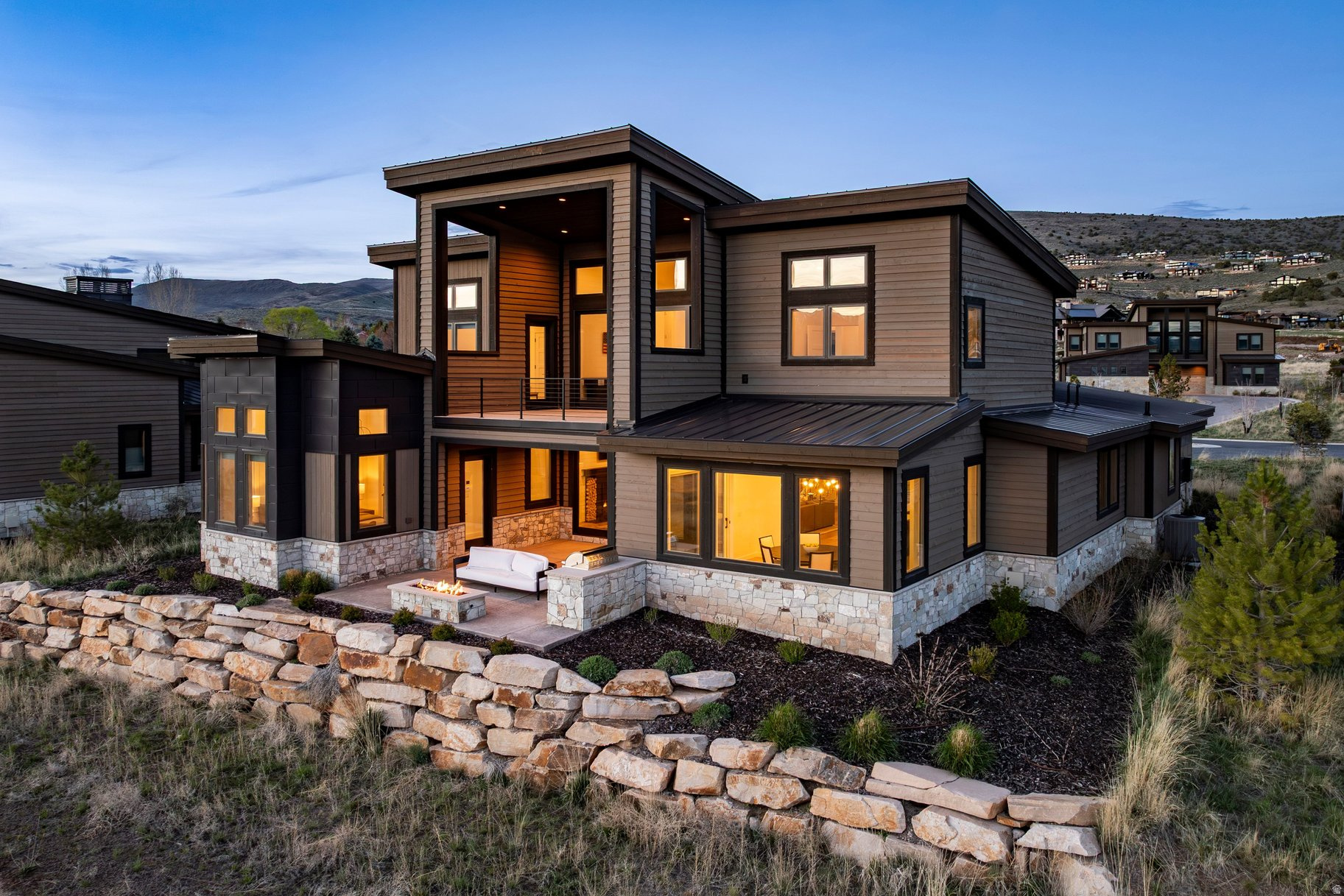 RED LEDGES - Residential