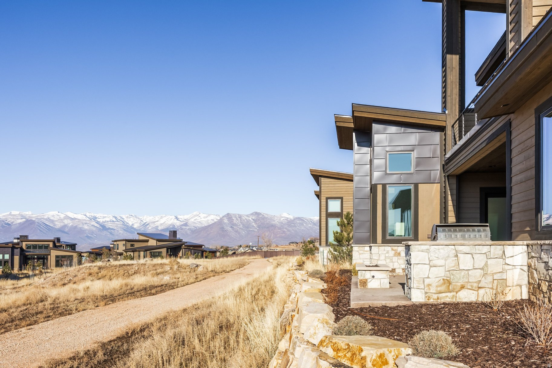 RED LEDGES - Residential