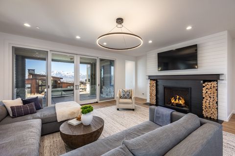 Tiny photo for 1746 E THOMPSON PEAK CIR, Heber City, UT 84032 (MLS # 2132677)