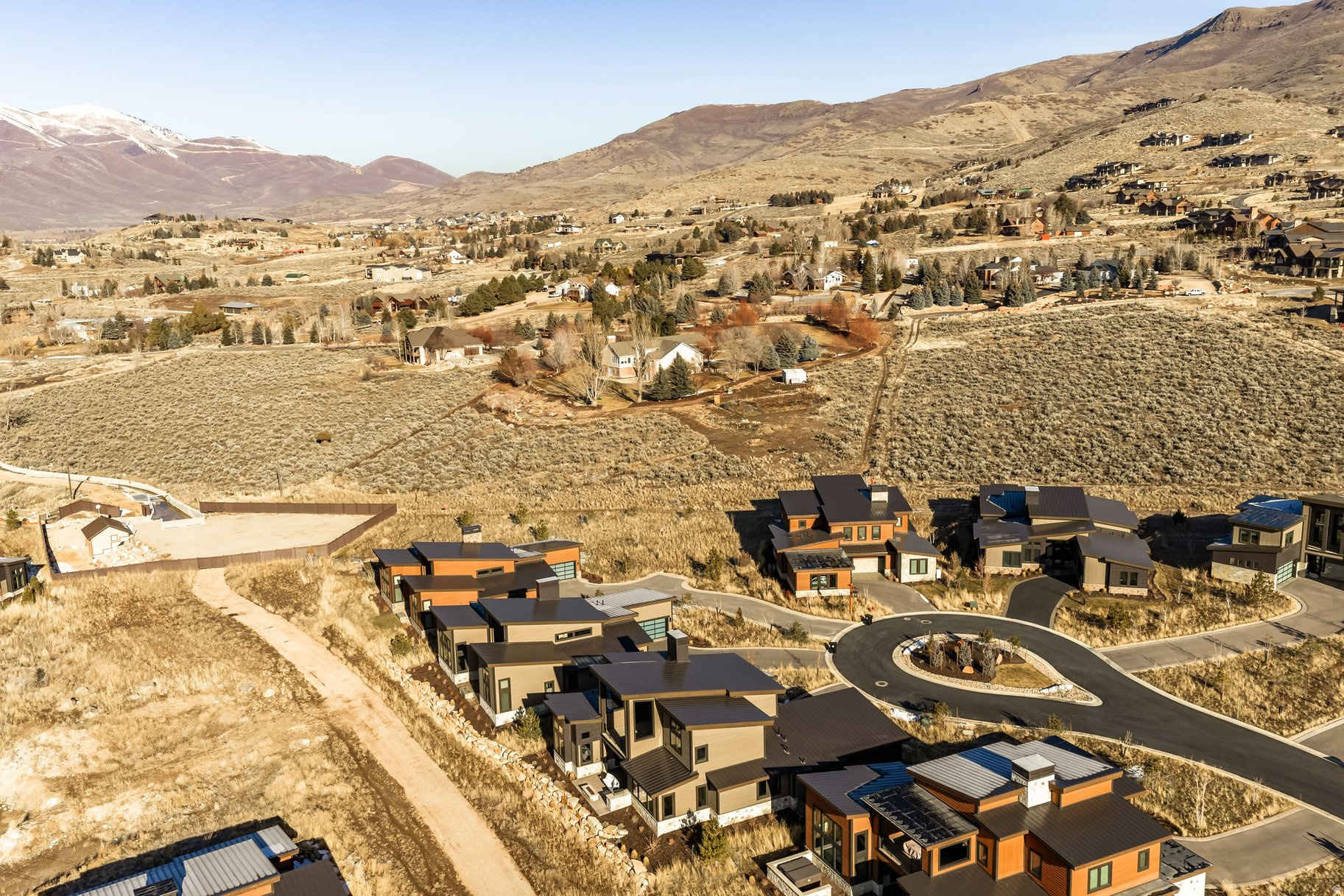 RED LEDGES - Residential